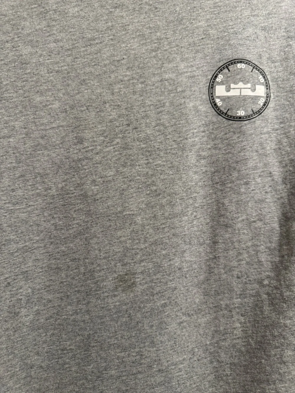 Nike Men’s Grey Crewneck Long-Sleeve Graphic Shirt